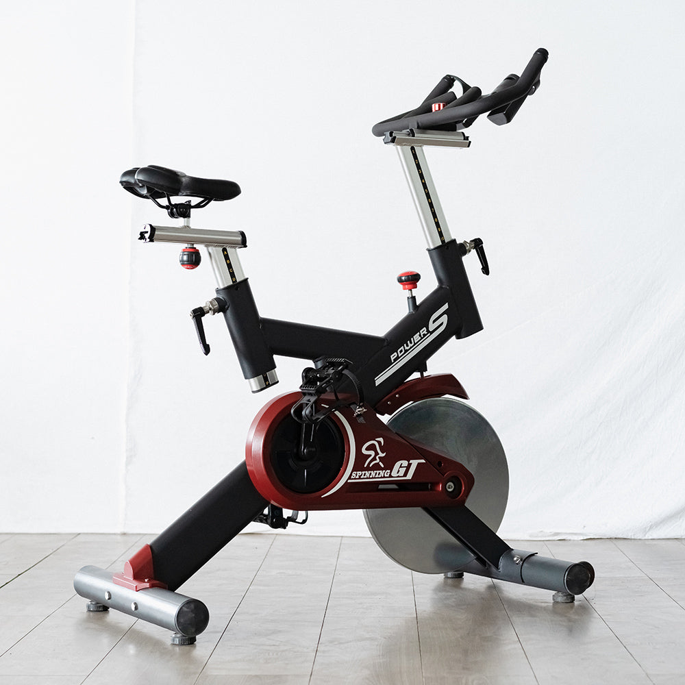 Heavy-duty 18 kg flywheel spin bike by Reload