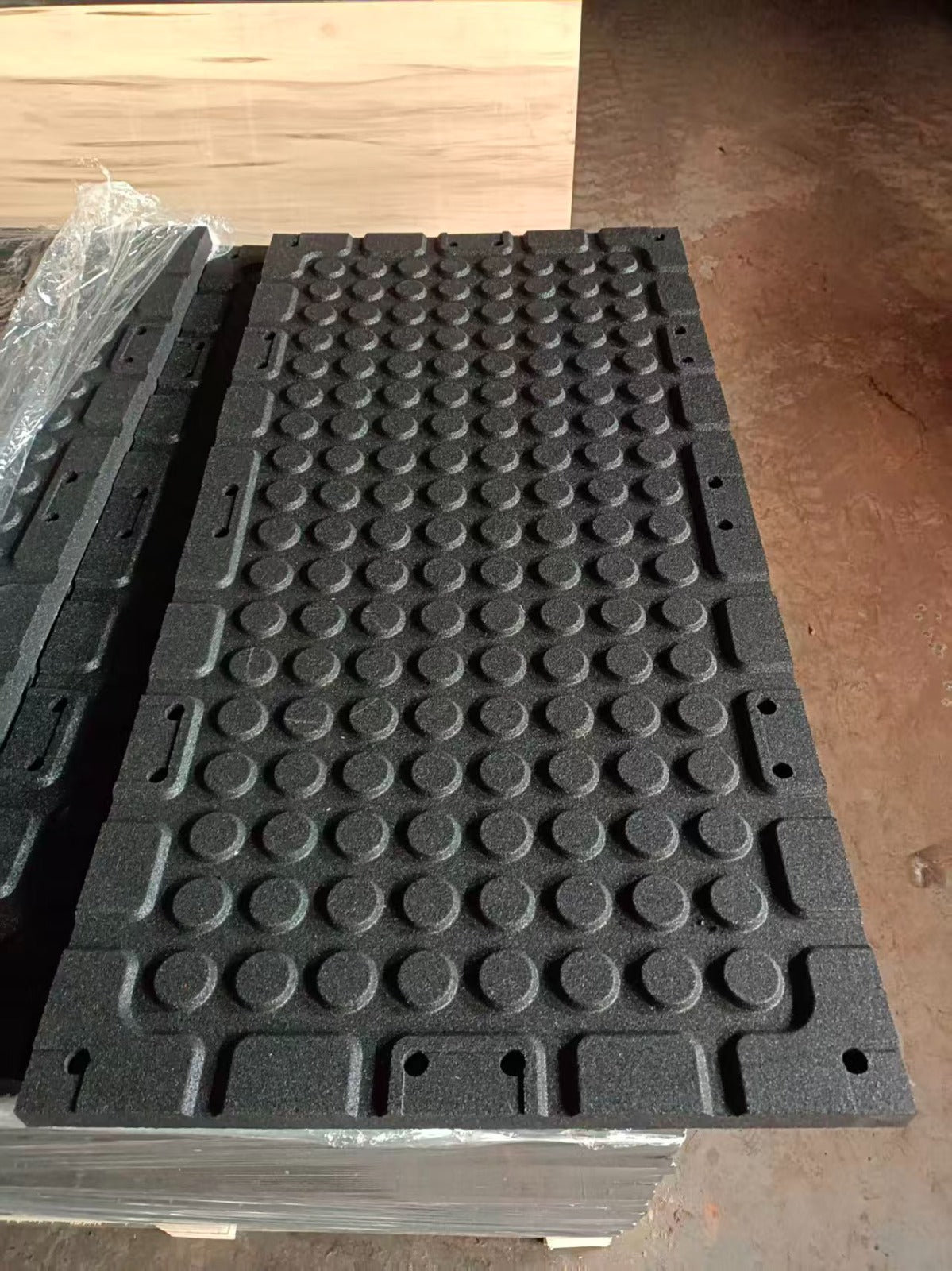 EPDM white fleck rubber gym flooring tile 1 m × 500 mm × 30 mm
