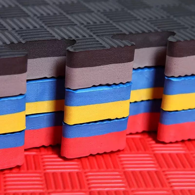 ONYX Tatami Puzzle Mat grey and black reversible colour design