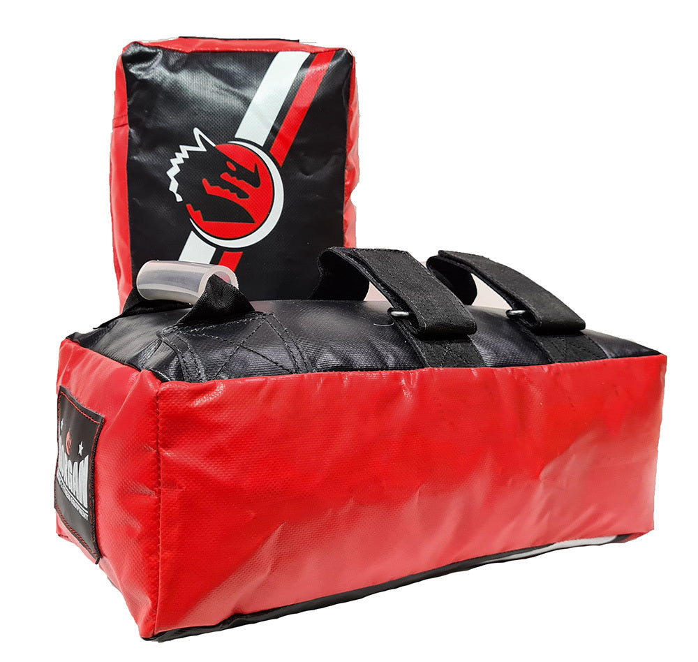 Fitness Hero offers the Morgan Rag-filled Thai Pads, made from 850D ripstop vinyl material and filled in our factory using premium Australian-made rags. We fill these Thai pads using a mixture of both 100% cotton and fleece to provide a soft impact which helps reduce joint injuries and pains