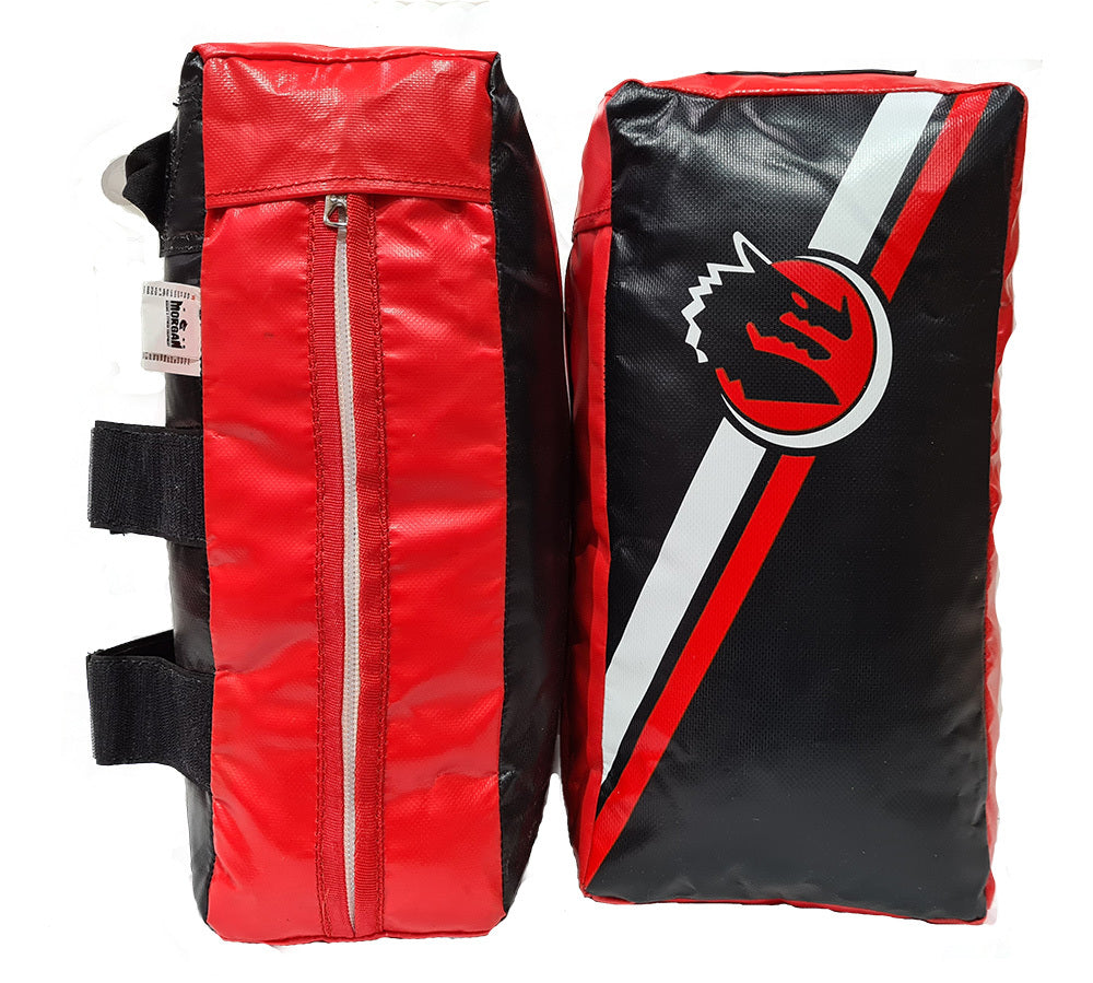 Fitness Hero offers the Morgan Rag-filled Thai Pads, made from 850D ripstop vinyl material and filled in our factory using premium Australian-made rags. We fill these Thai pads using a mixture of both 100% cotton and fleece to provide a soft impact which helps reduce joint injuries and pains