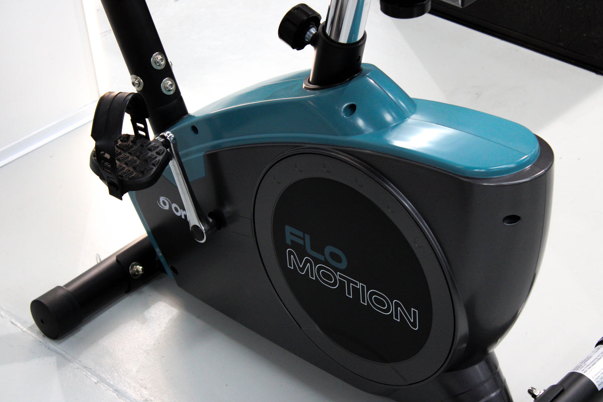 Flo Motion Upright Bike with adjustable seat and handlebars Close view
