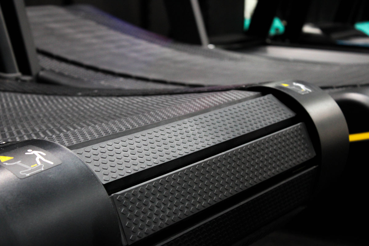 Reload Pro X-Series V2 Curved Treadmill