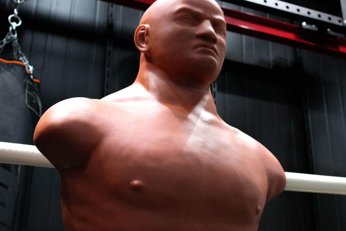 Adjustable freestanding BOB punching dummy close up