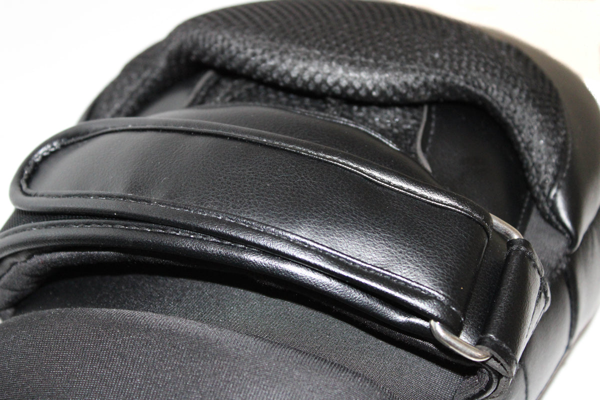 Onyx Elite focus pads made from premium T-Flex material