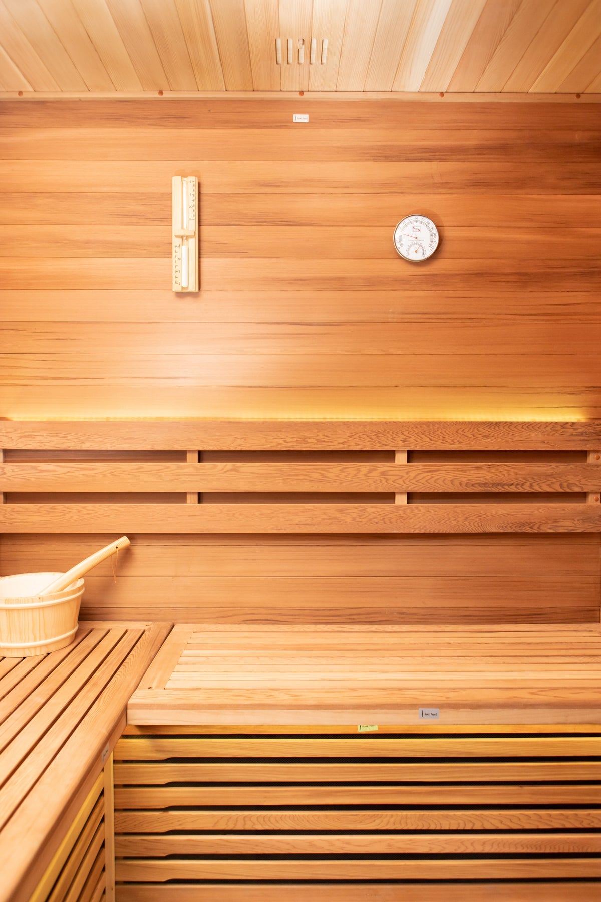 Chill Bunny 4 Person Outdoor Traditional Sauna, cedar and aluminium build