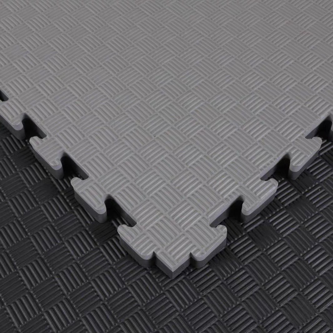 ONYX Tatami Puzzle Mat grey and black reversible colour design