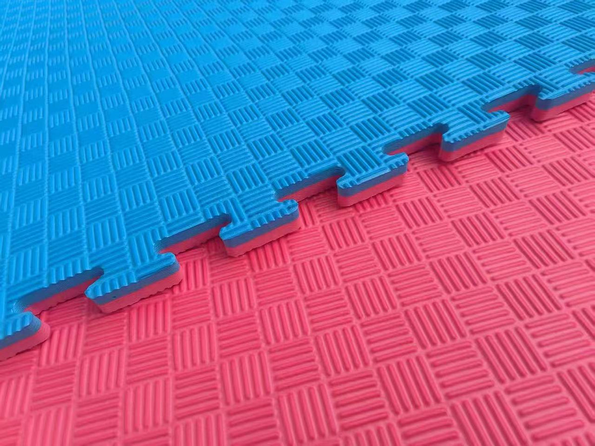 ONYX 2cm T-Pattern Puzzle Mats - red and blue reversible interlocking jigsaw tiles