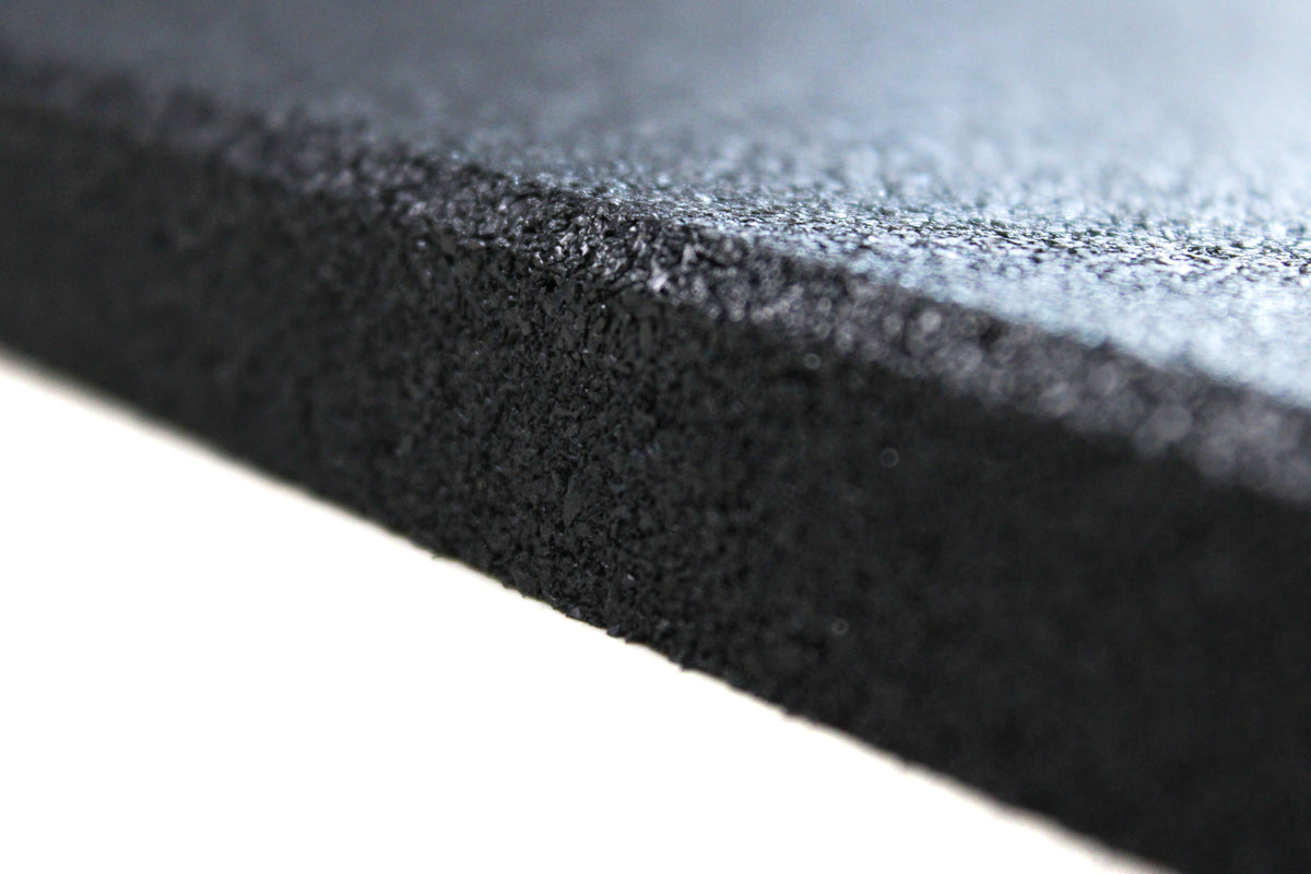 Premium EPDM Rubber Gym Flooring | Black 20mm close up view