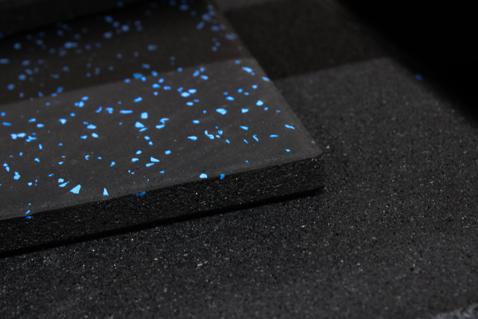 EPDM Blue Fleck Rubber Gym Flooring 1m x 15mm
