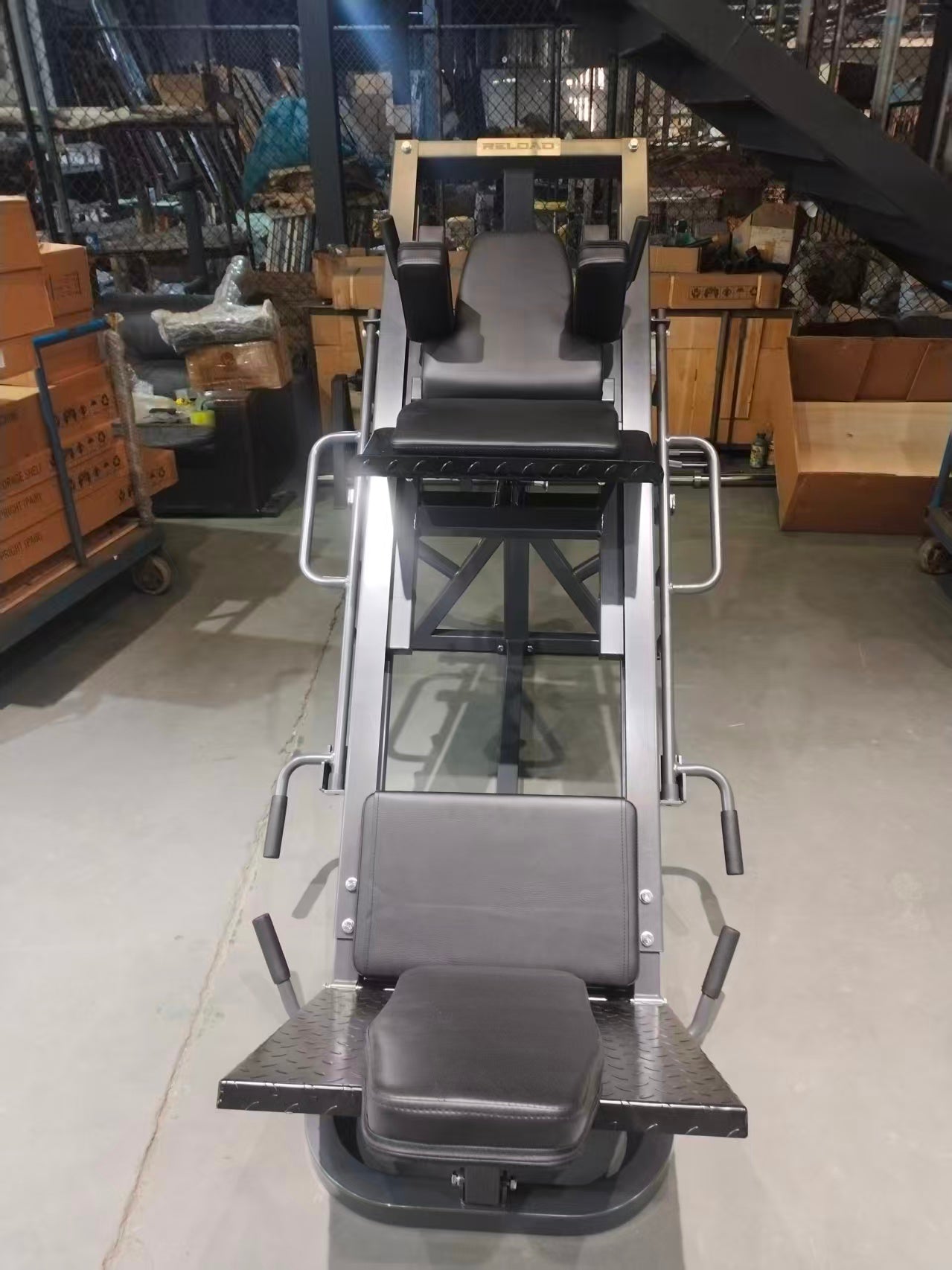 Commercial 2-in-1 Hack Squat and Leg Press Gym Equipment setup
